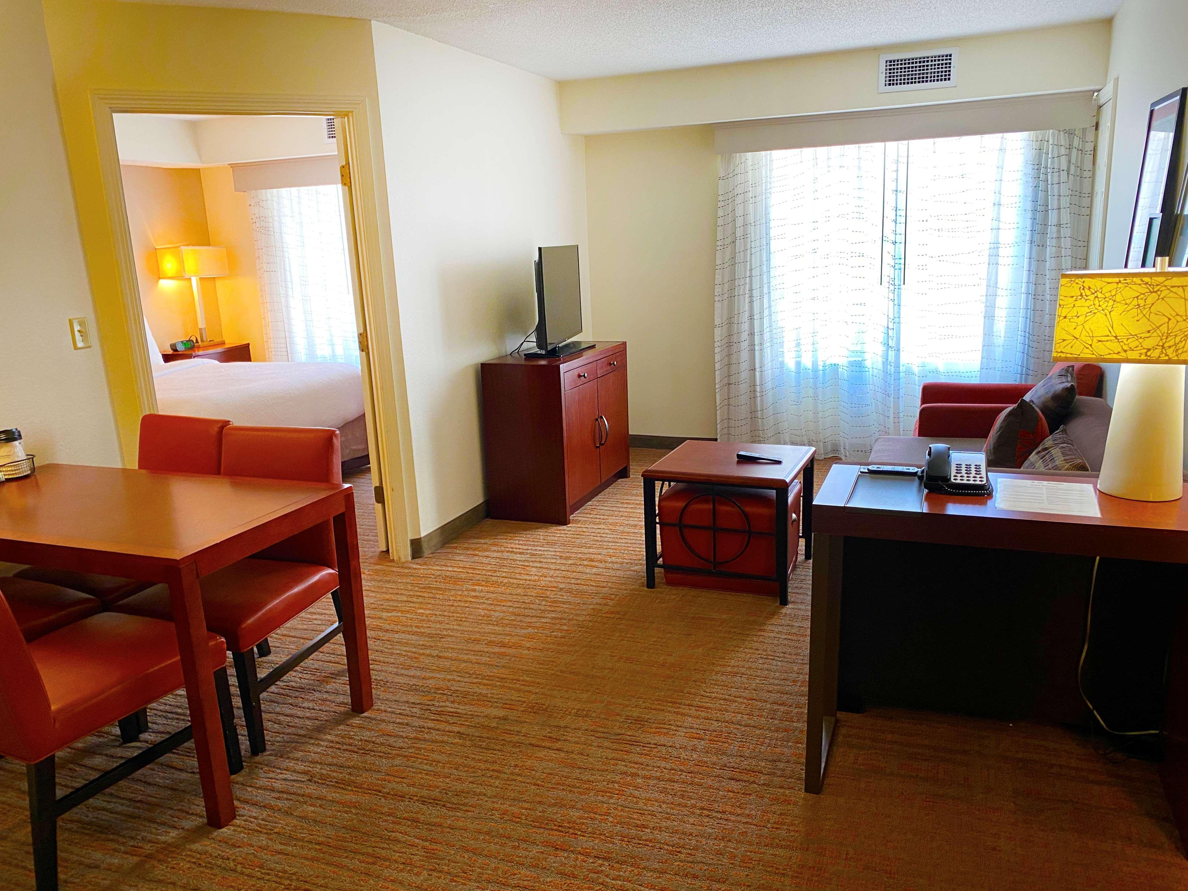Residence Inn Columbus Worthington Экстерьер фото