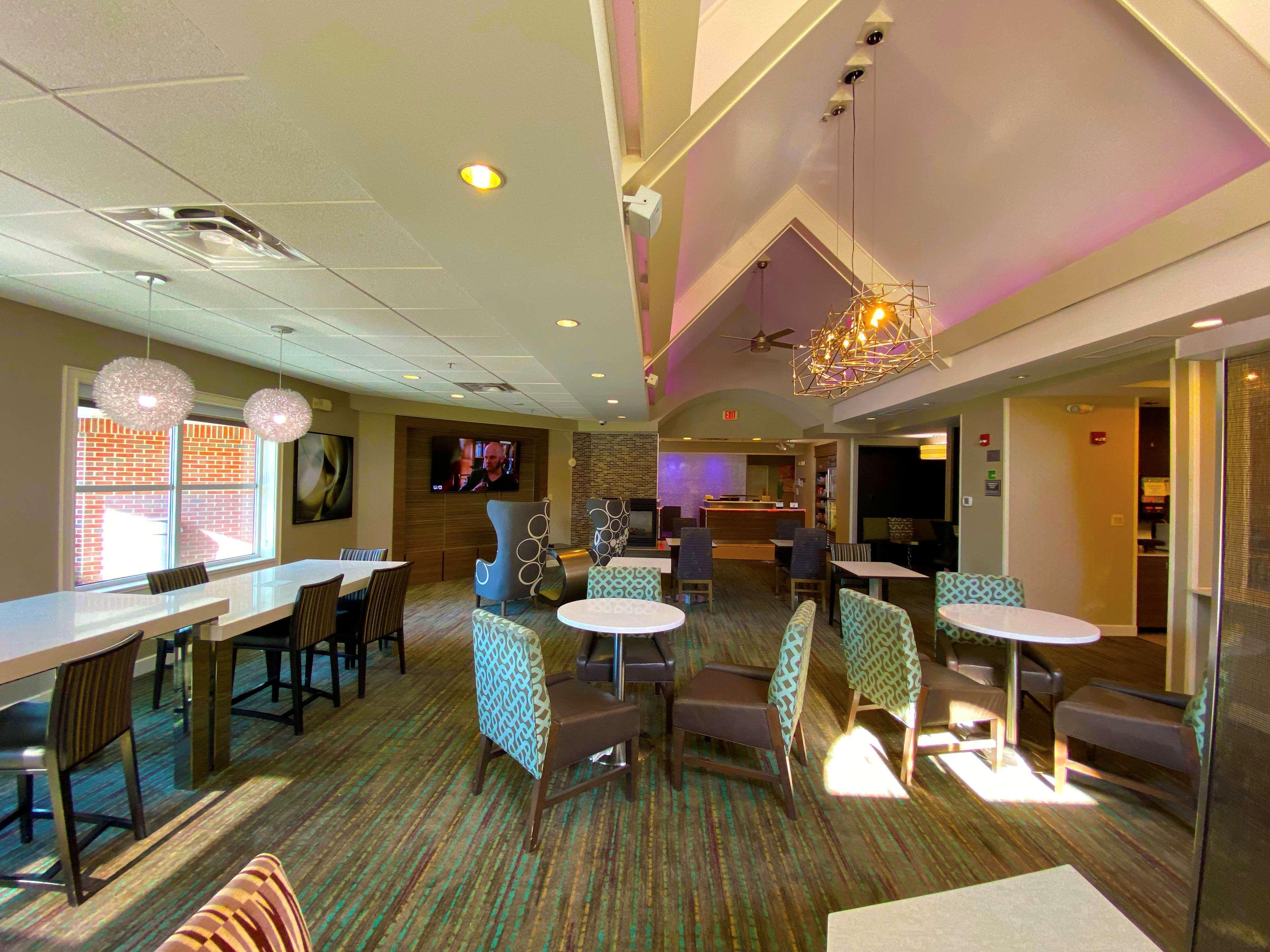 Residence Inn Columbus Worthington Экстерьер фото