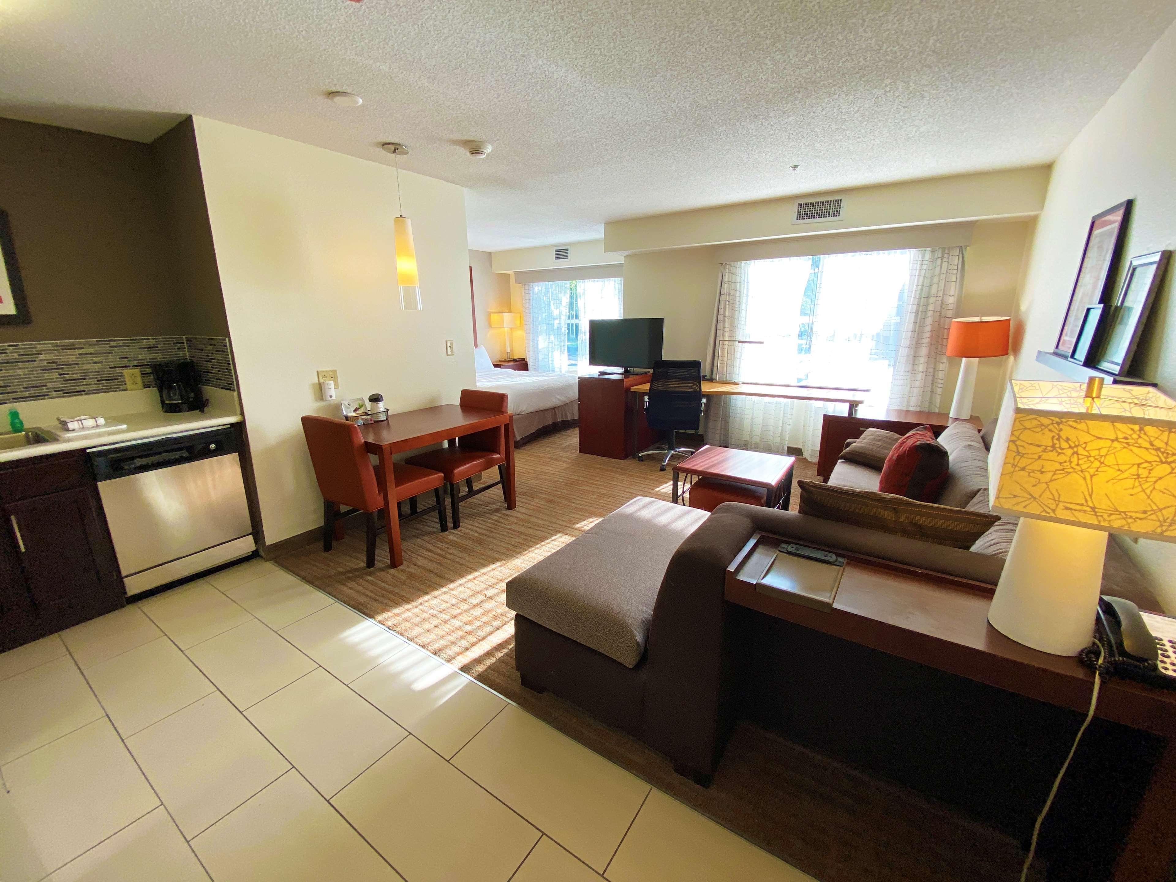 Residence Inn Columbus Worthington Экстерьер фото