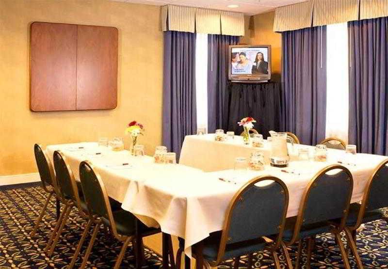 Residence Inn Columbus Worthington Экстерьер фото
