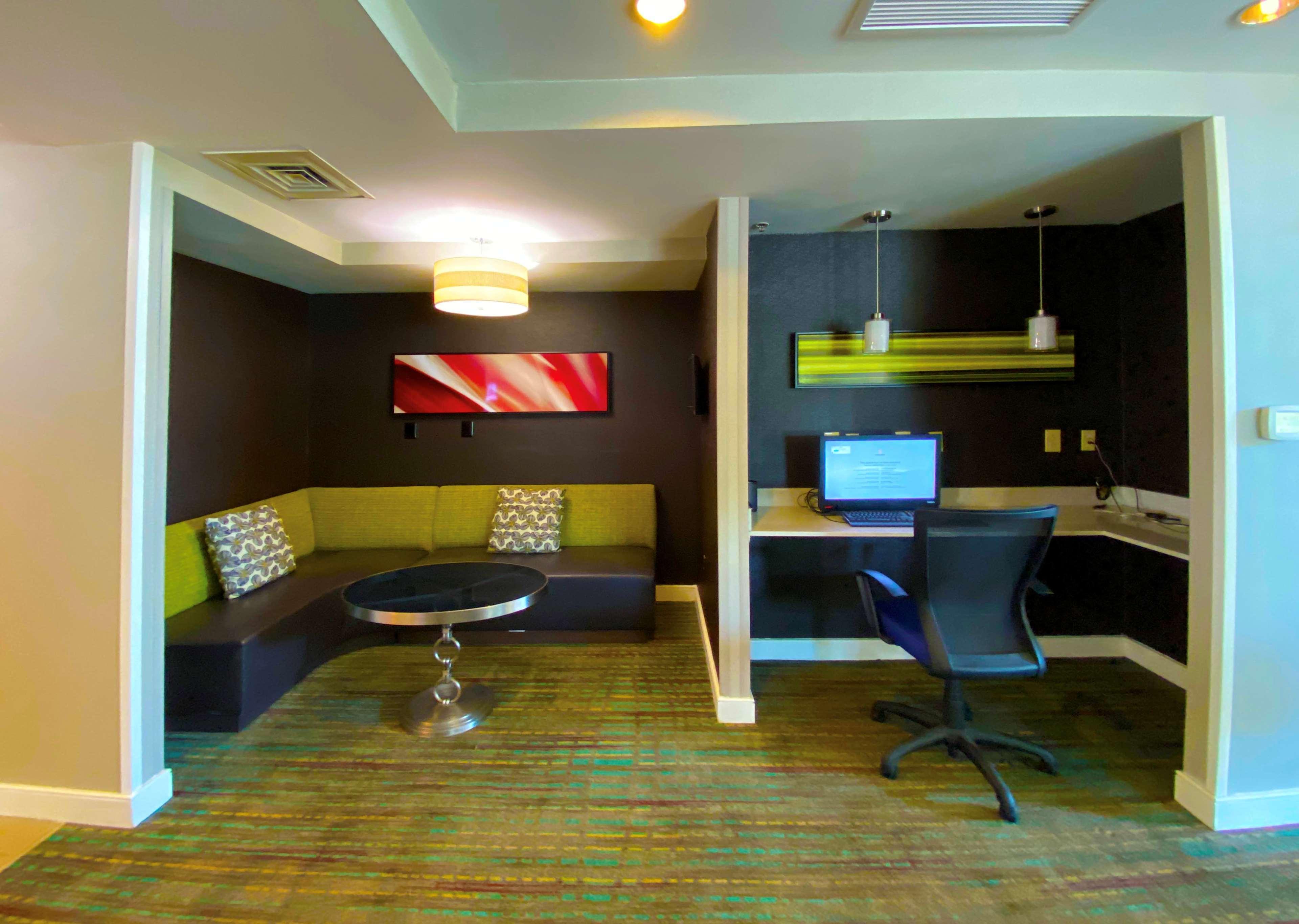 Residence Inn Columbus Worthington Экстерьер фото